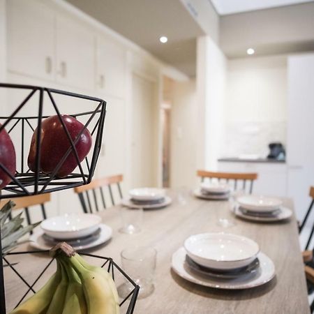 Comfy Apartment Of 104 M² Near Metro! Athene Buitenkant foto