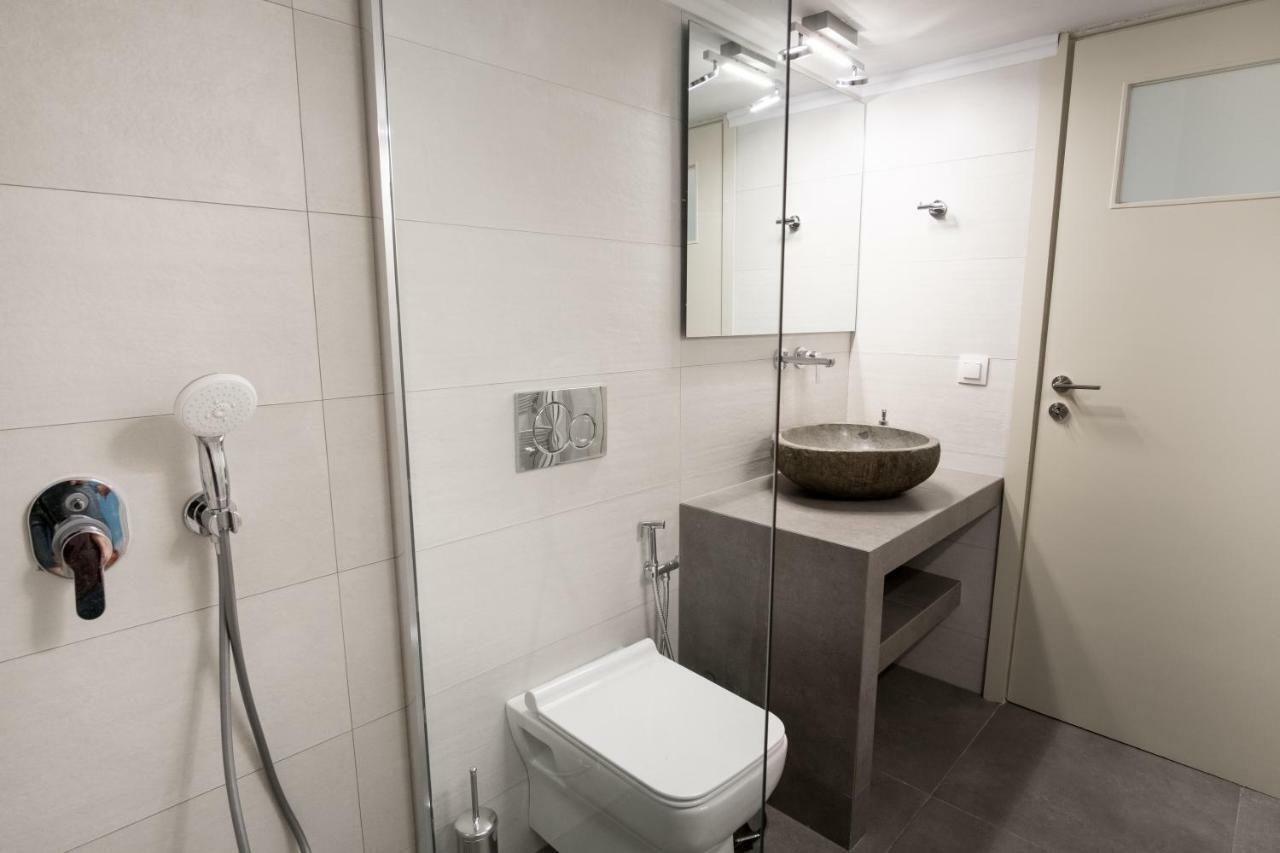 Comfy Apartment Of 104 M² Near Metro! Athene Buitenkant foto